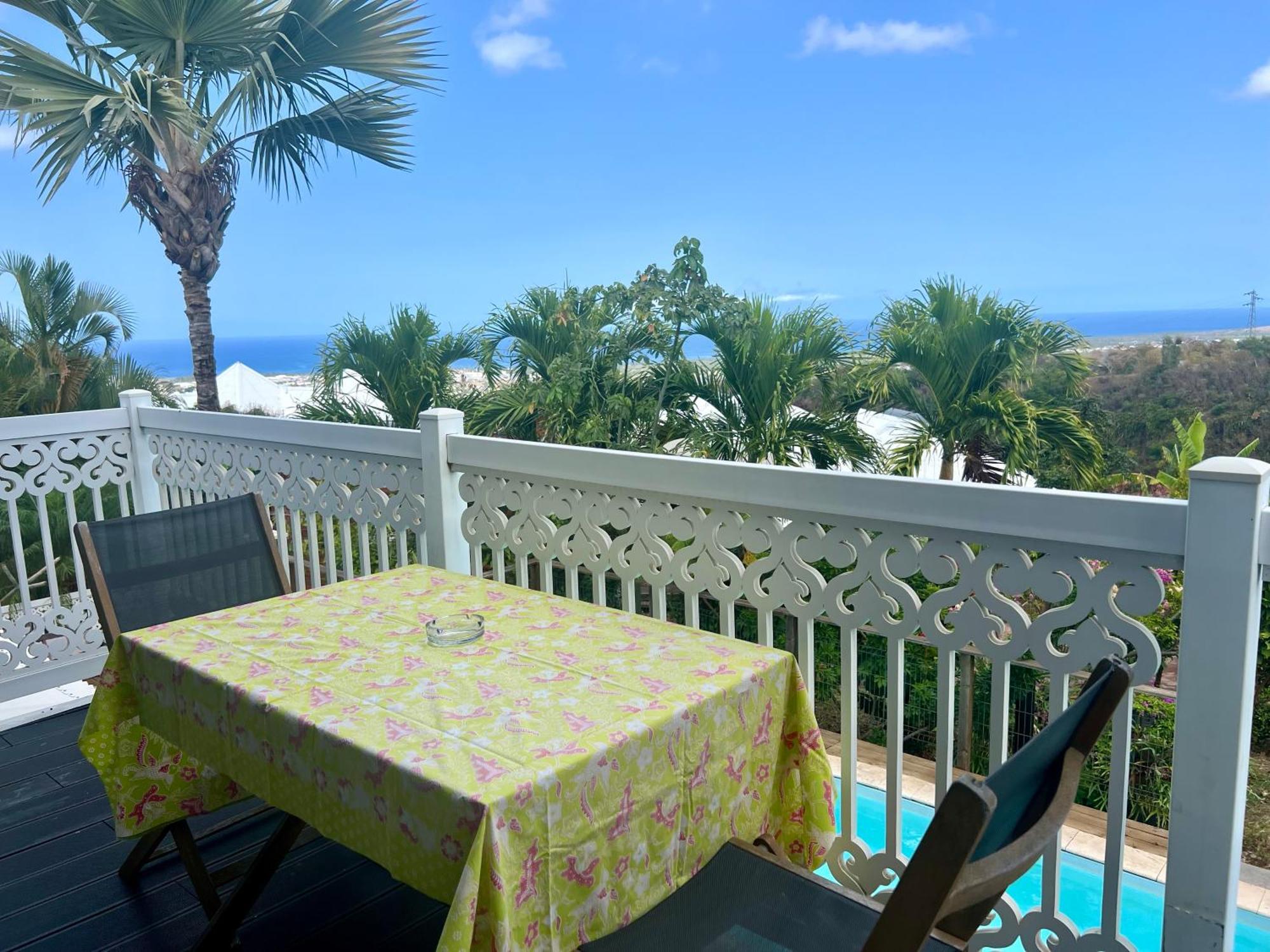 Ravine Bleue Etage Bed & Breakfast Riviere Saint-Louis Luaran gambar